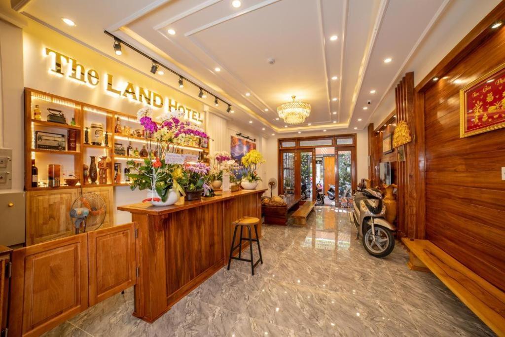 The Land Hotel & Apartment Вунгтау Экстерьер фото
